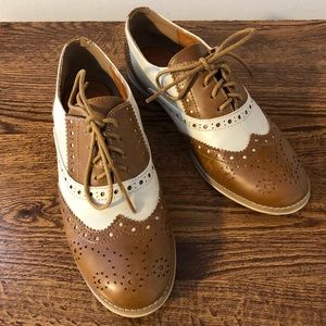 Never Worn Oxford Brogue Wing Tip Spectator Shoe